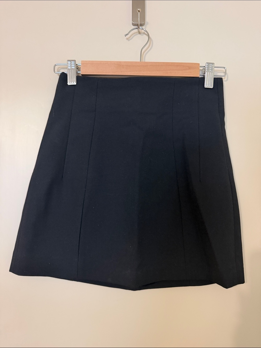 Zara Black Mini Skirt with Front Seams